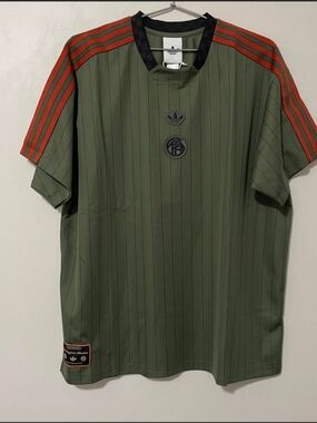 Adidas FC Bayern Munich Terrace Icons Jersey